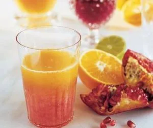 تصویر شماره 1 از گالری طرز تهیه اسموتی انار و نارنگی